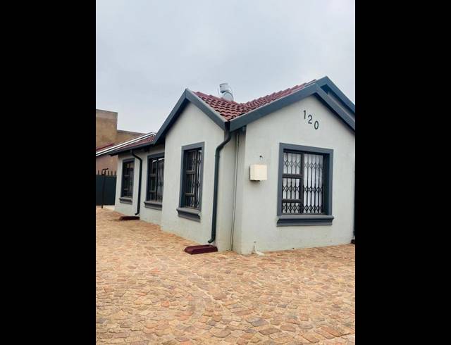 3 BEDROOM PROPERTY TO RENT IN VOSLOORUS EXT 6